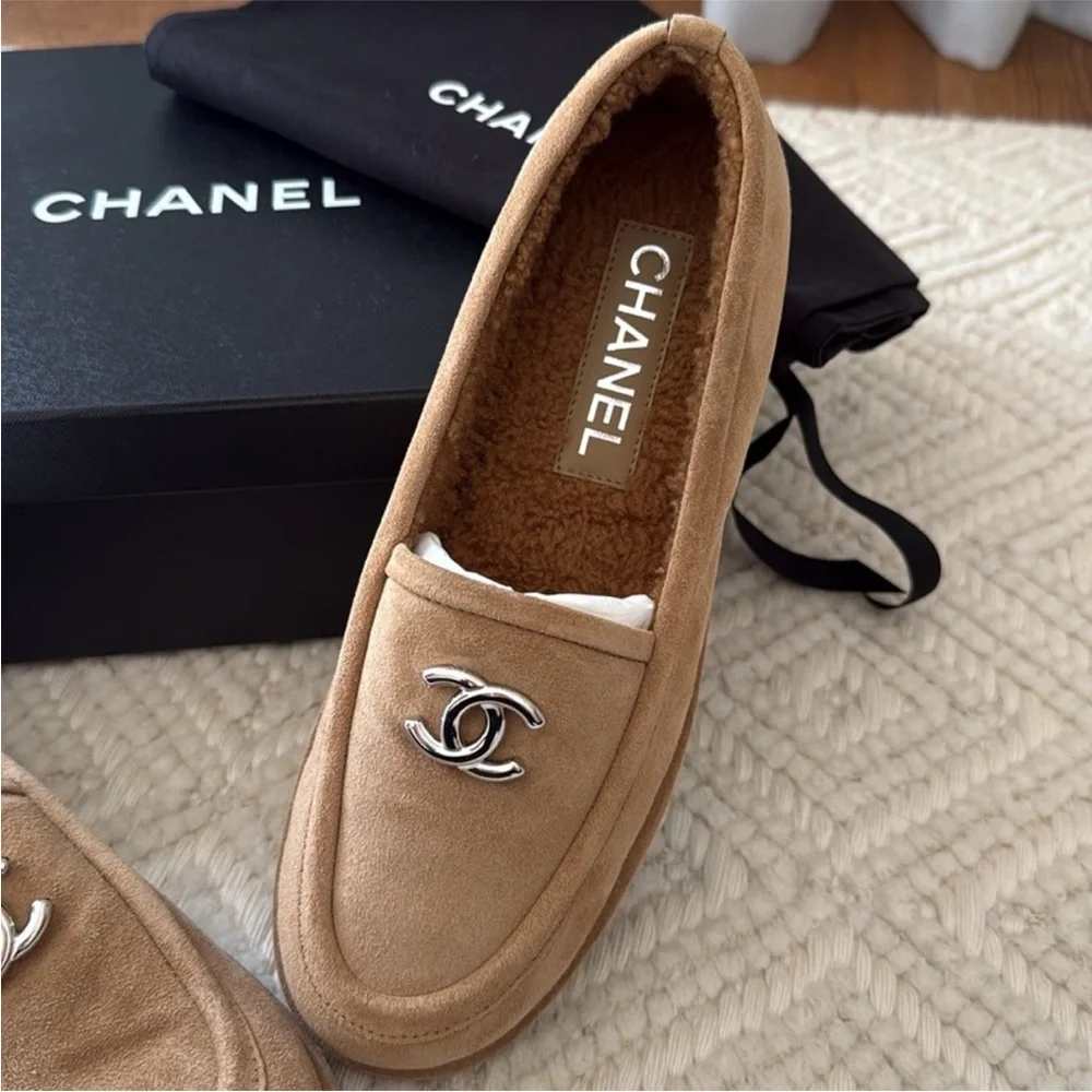TRADE: Chanel Suede Shearling Loafers - Picture 2 of 5